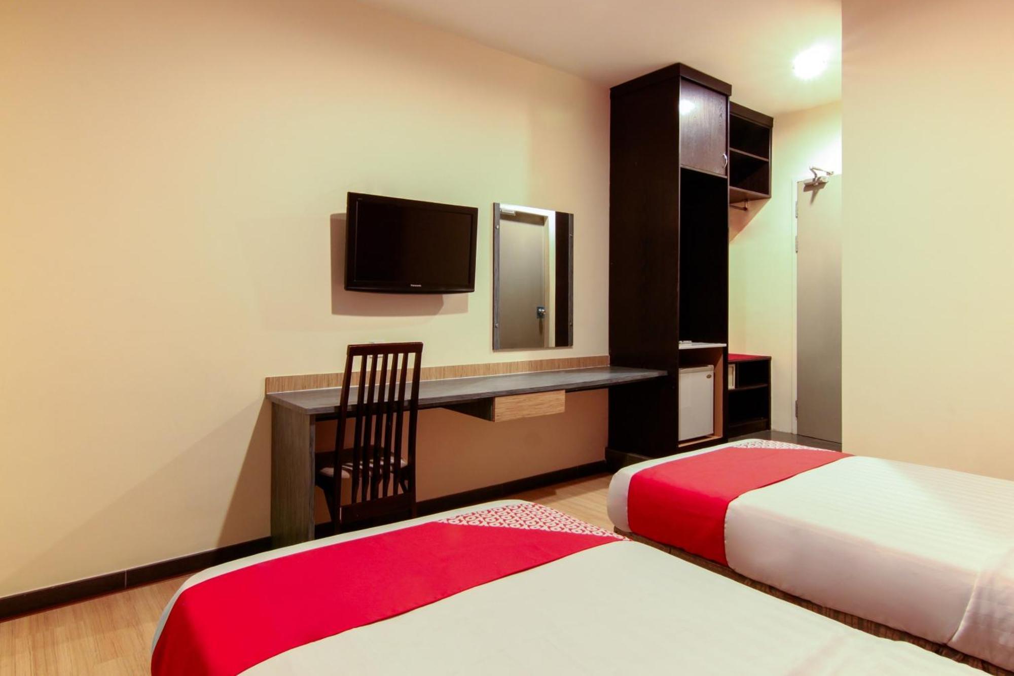 OYO 43930 Hotel Esplanade Sandakan Exterior foto